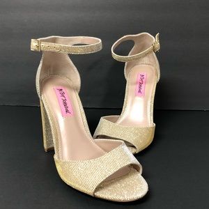 Betsey Johnson Heels - Gold(7.5)
